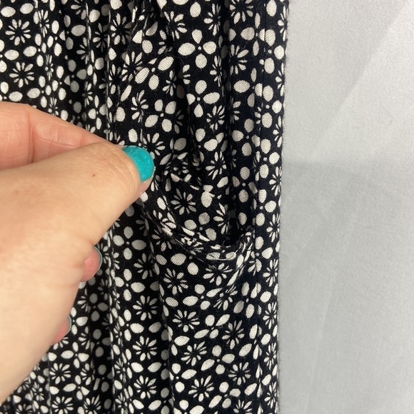 Elisa Immagine Black and White 100% Cotton Floral Print Lightweight Pants - Picture 3 of 5